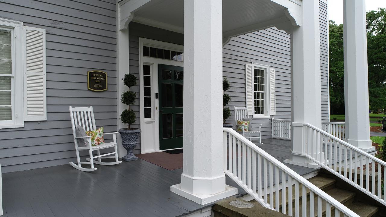 The Elizabethtown Inn Exterior foto
